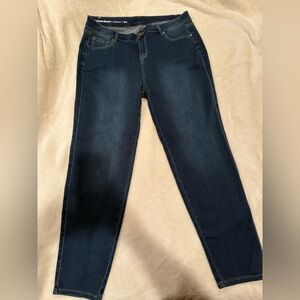 Women's Avenue Medium Blue Jeans